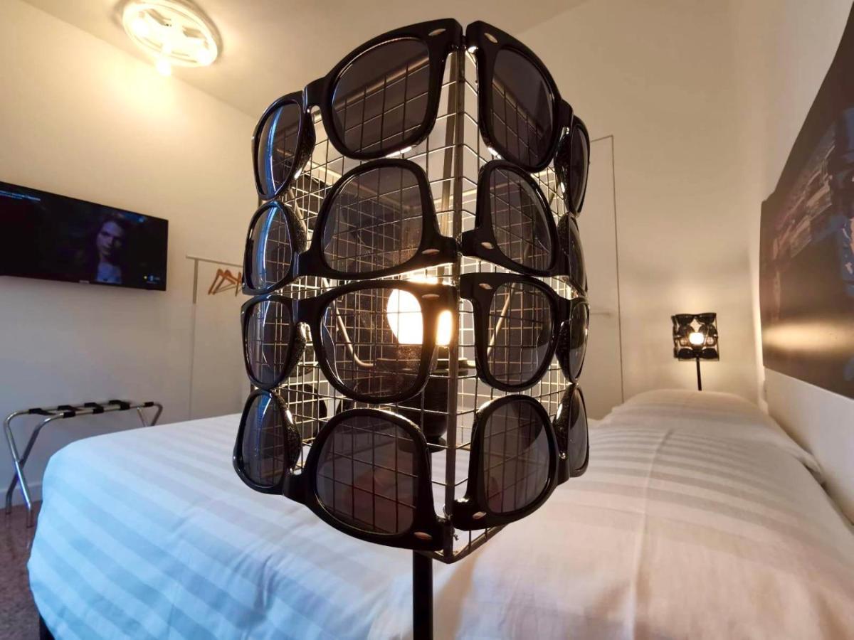 Red Carpet Rooms Bari Bagian luar foto